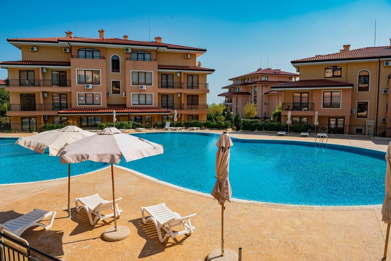 Menada Sky Dreams Apartments Sveti Vlas Exterior photo