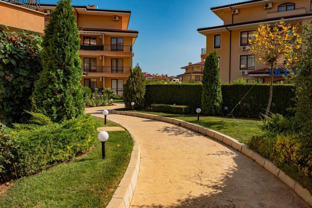 Menada Sky Dreams Apartments Sveti Vlas Exterior photo