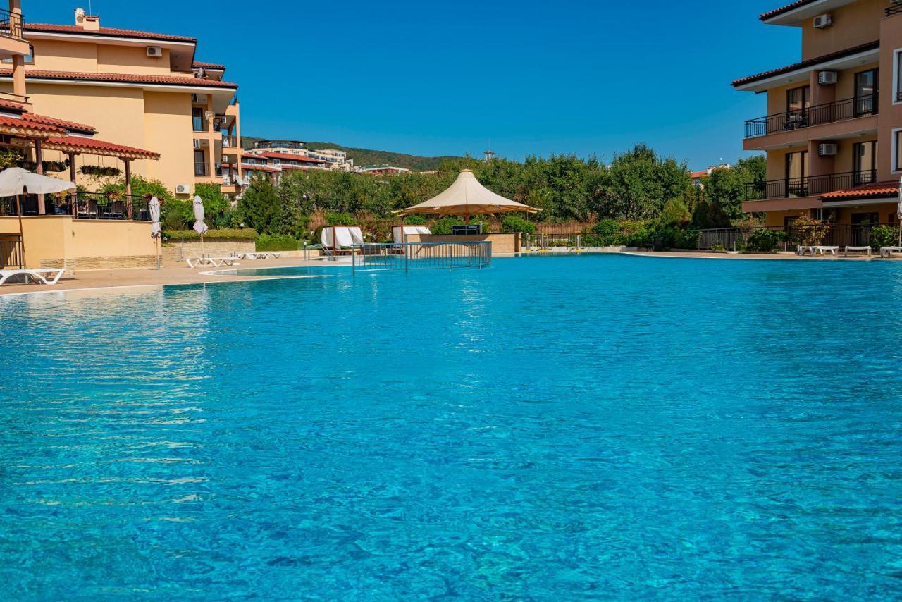 Menada Sky Dreams Apartments Sveti Vlas Exterior photo