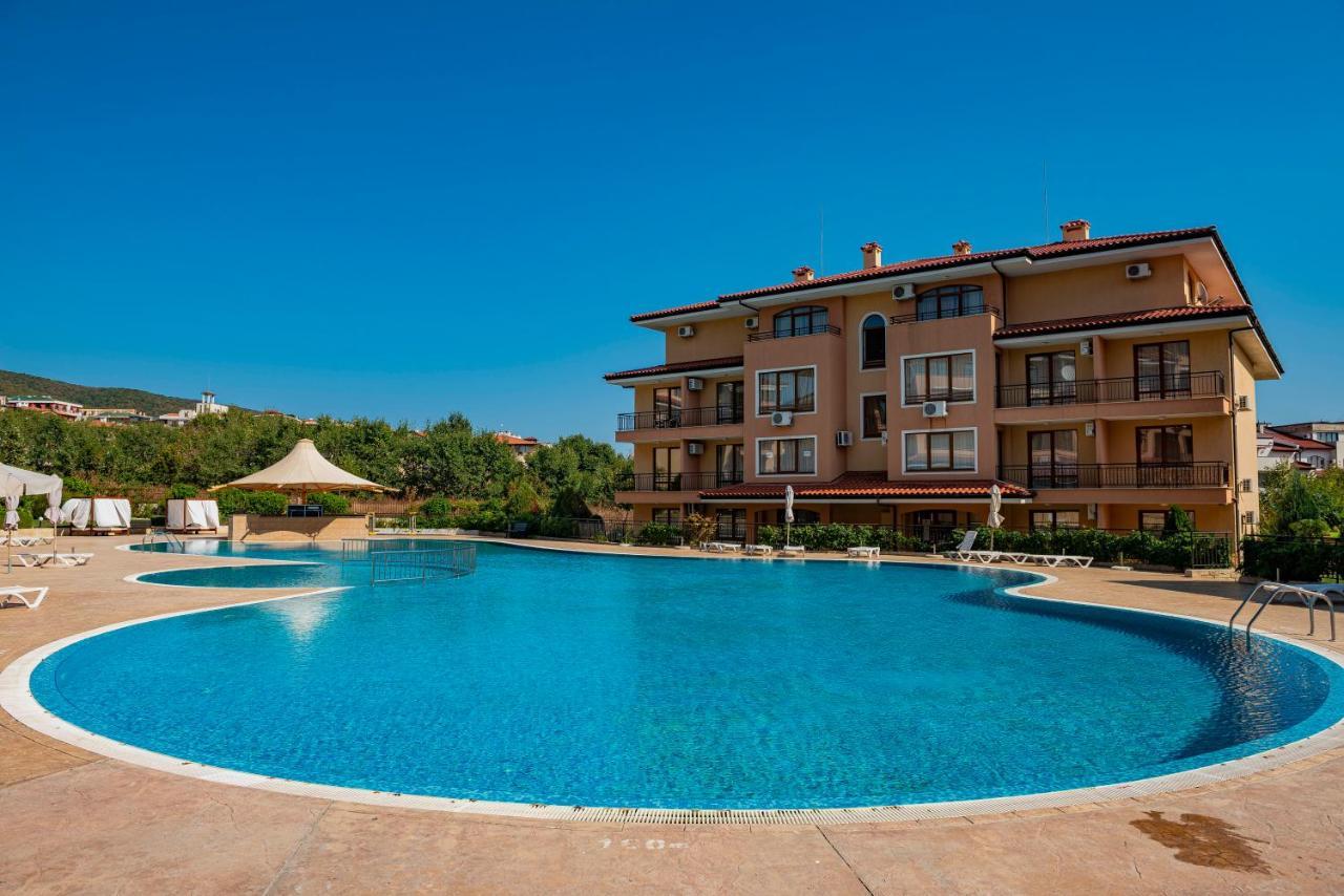 Menada Sky Dreams Apartments Sveti Vlas Exterior photo